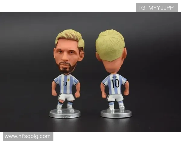 足球明星手办精美展示图欣赏球迷必备的收藏品与艺术品结合