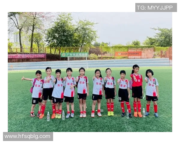 足球明星的孩子们颜值爆表引发热议成新一代小明星 足球明星的孩子们颜值爆表引发热议成新一代小明星