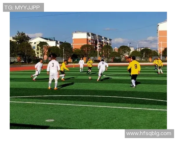 足球明星绽放魅力瞬间最美图片集锦展现他们的风采与激情