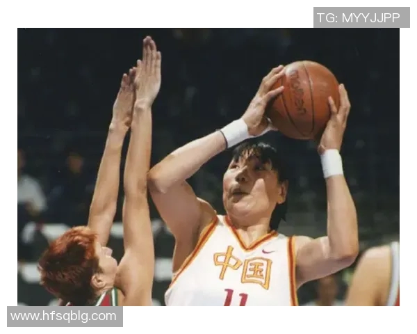 女篮球明星郑海霞的传奇人生与篮球事业的辉煌成就回顾 女篮球明星郑海霞的传奇人生与篮球事业的辉煌成就回顾